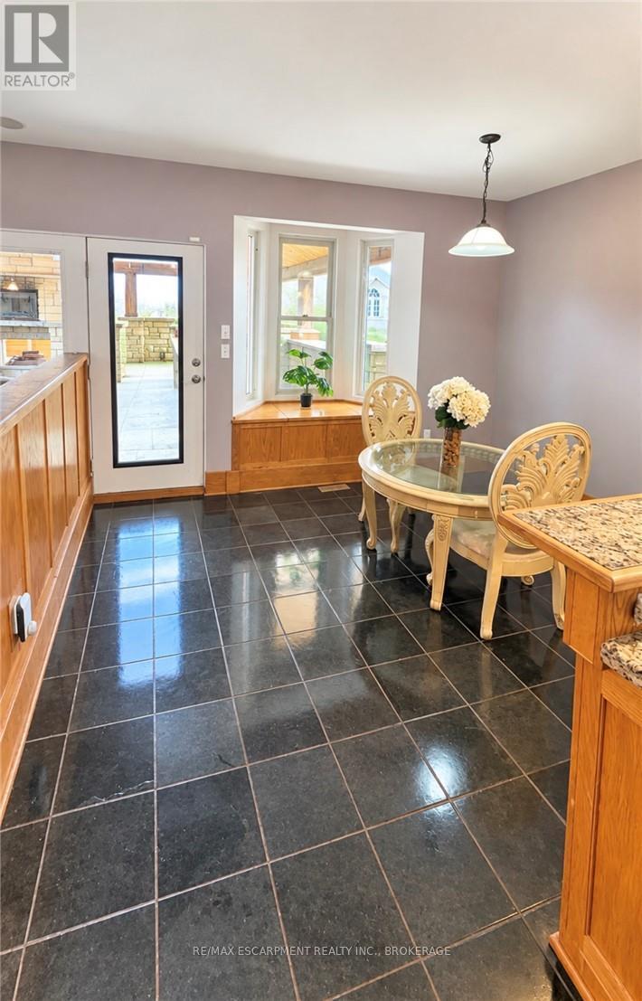 4915 KING STREET, Lincoln (Beamsville) — photo 10