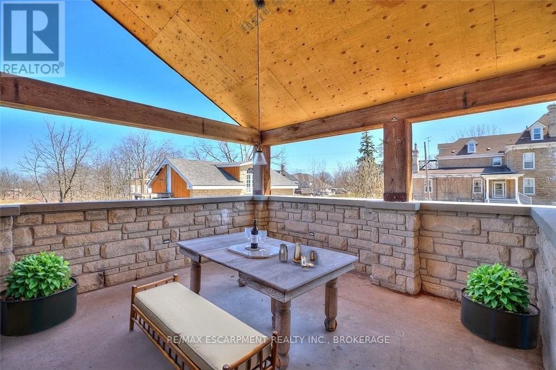 4915 KING STREET - Image 32