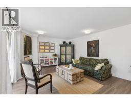 303 236 W 2nd Street, North Vancouver, BC V7M1C6 Photo 13