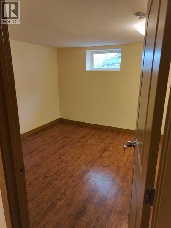 487 Northmount Drive NW - 10