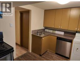 Family room - 487 Northmount Drive Nw, Calgary, AB T2K3J1 Photo 13