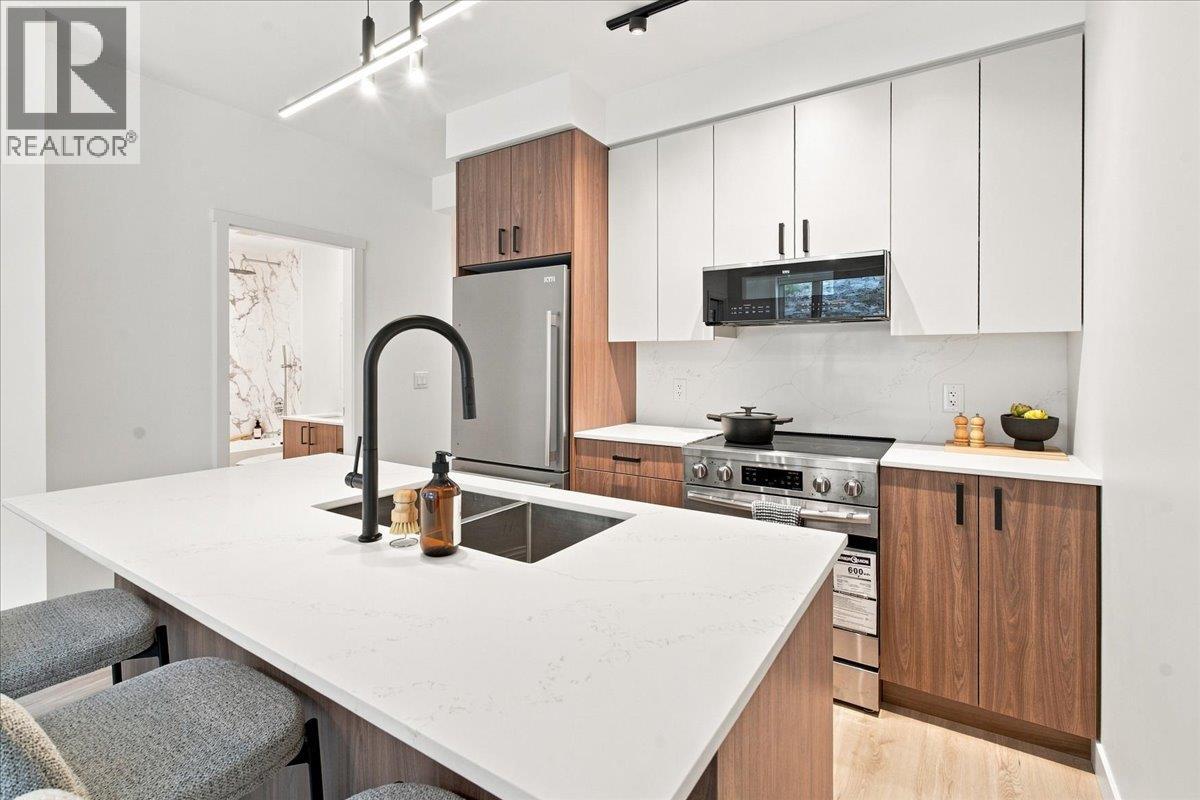 #206 1655 Aberdeen Drive - 12