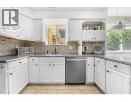 38248 Hemlock Avenue, Squamish, BC V8B0X1 Photo 13