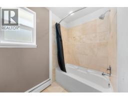 38248 Hemlock Avenue, Squamish, BC V8B0X1 Photo 33
