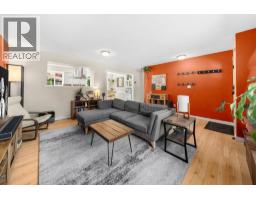 38248 Hemlock Avenue, Squamish, BC V8B0X1 Photo 6