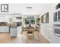 38248 Hemlock Avenue, Squamish, BC V8B0X1 Photo 8