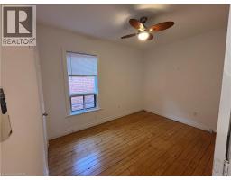 4pc Bathroom - 300 Bold Street Unit# 2 (upper Level), Hamilton, ON L8P1W4 Photo 7