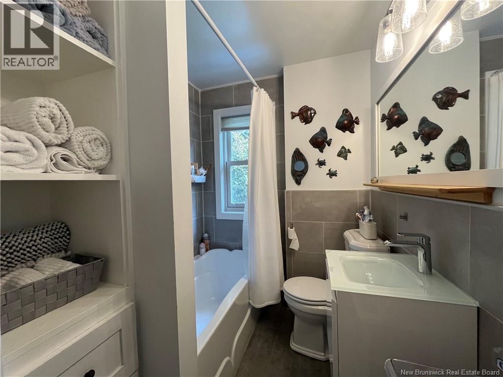 125 Portledge - Image 33