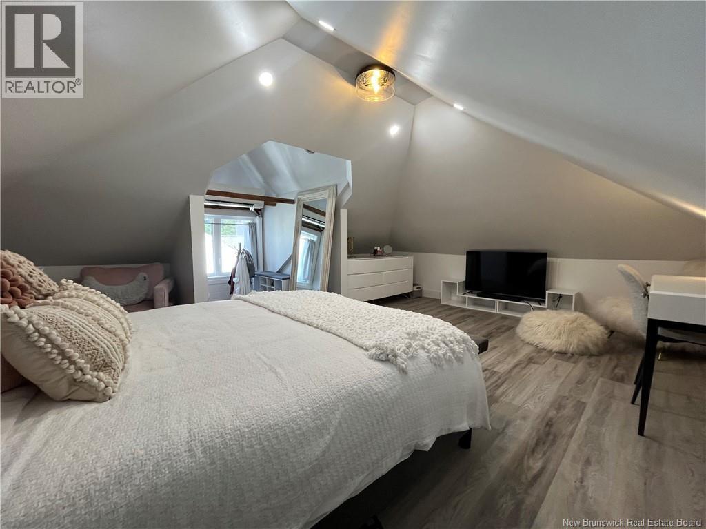 125 Portledge - Image 38