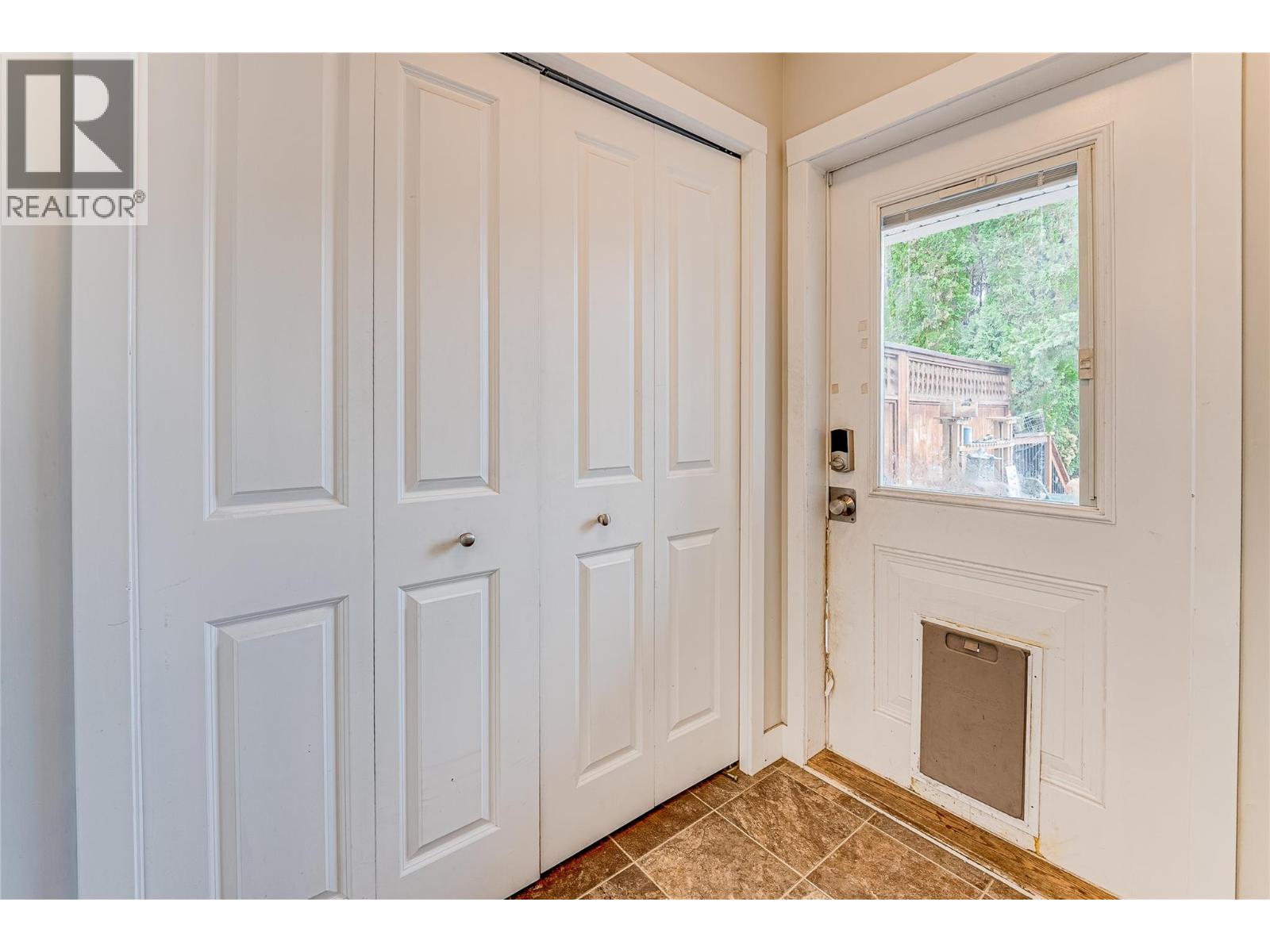 4607C 20 Street - Image 14