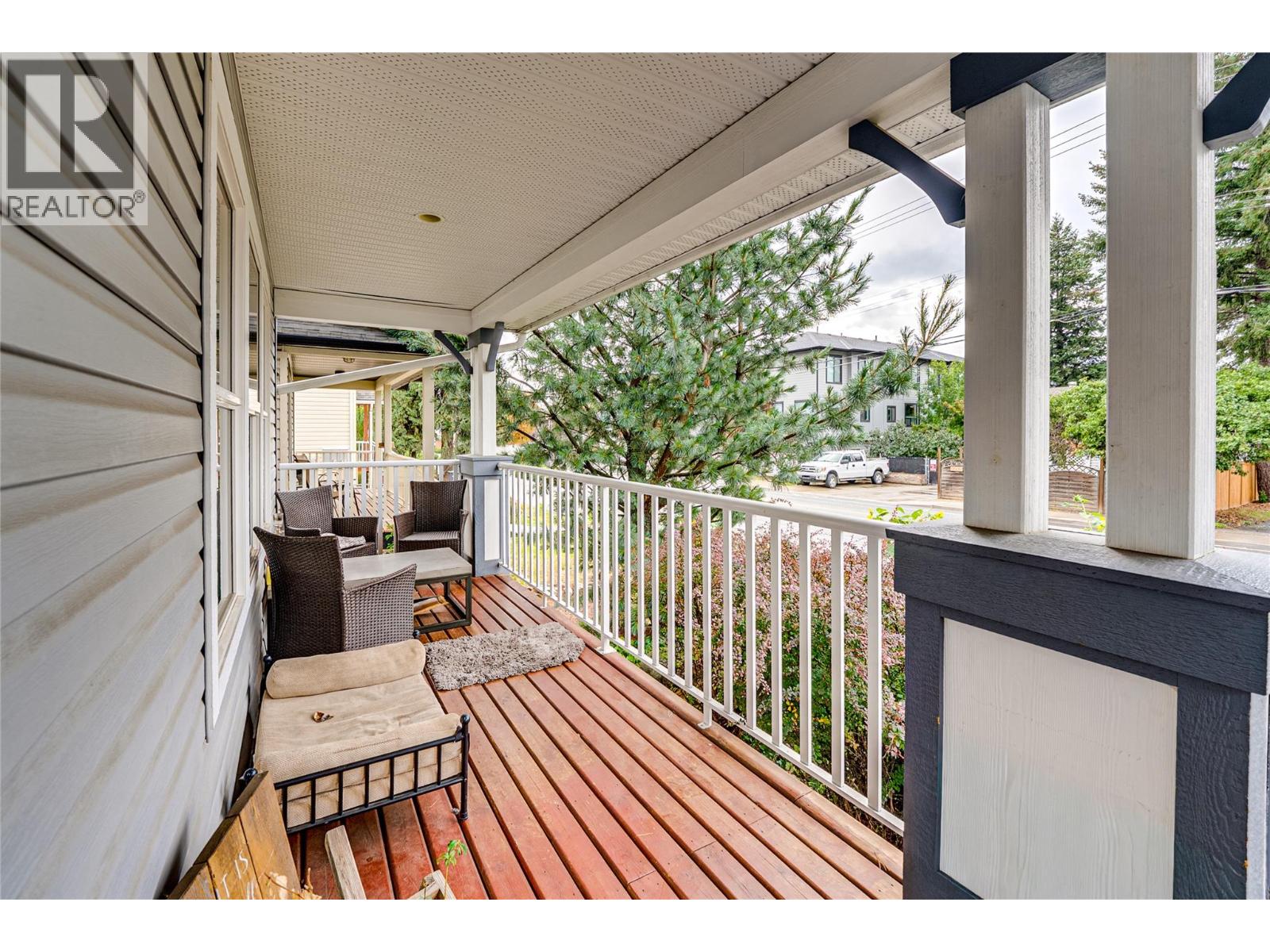 4607C 20 Street - Image 33