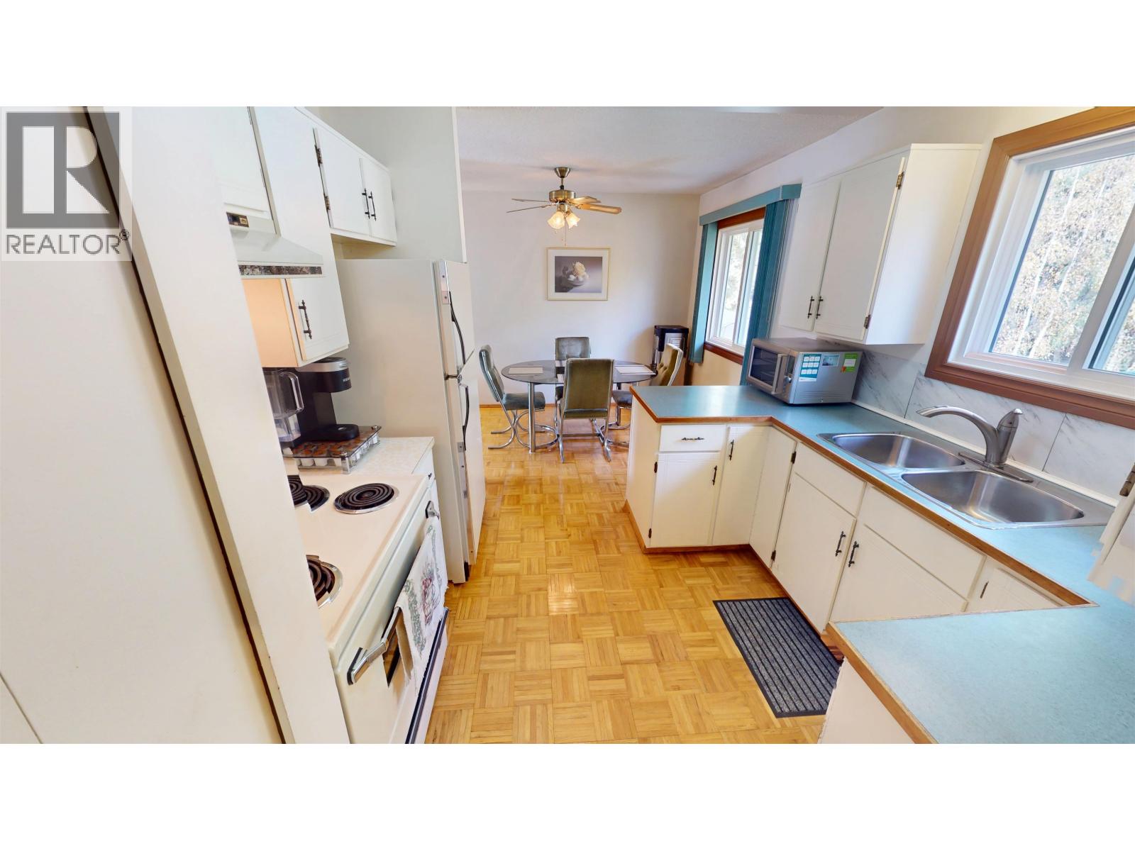 1395 PALEY PLACE - 12