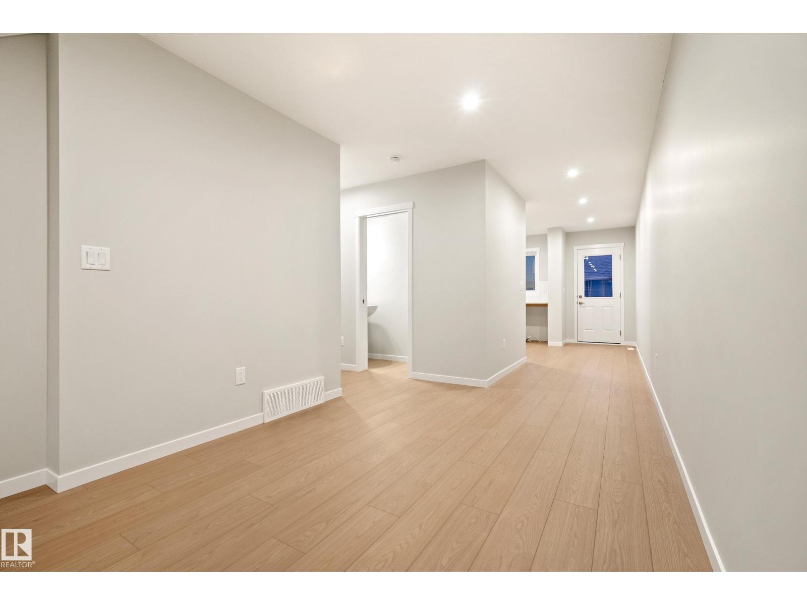 17216 4 Street NW - 8