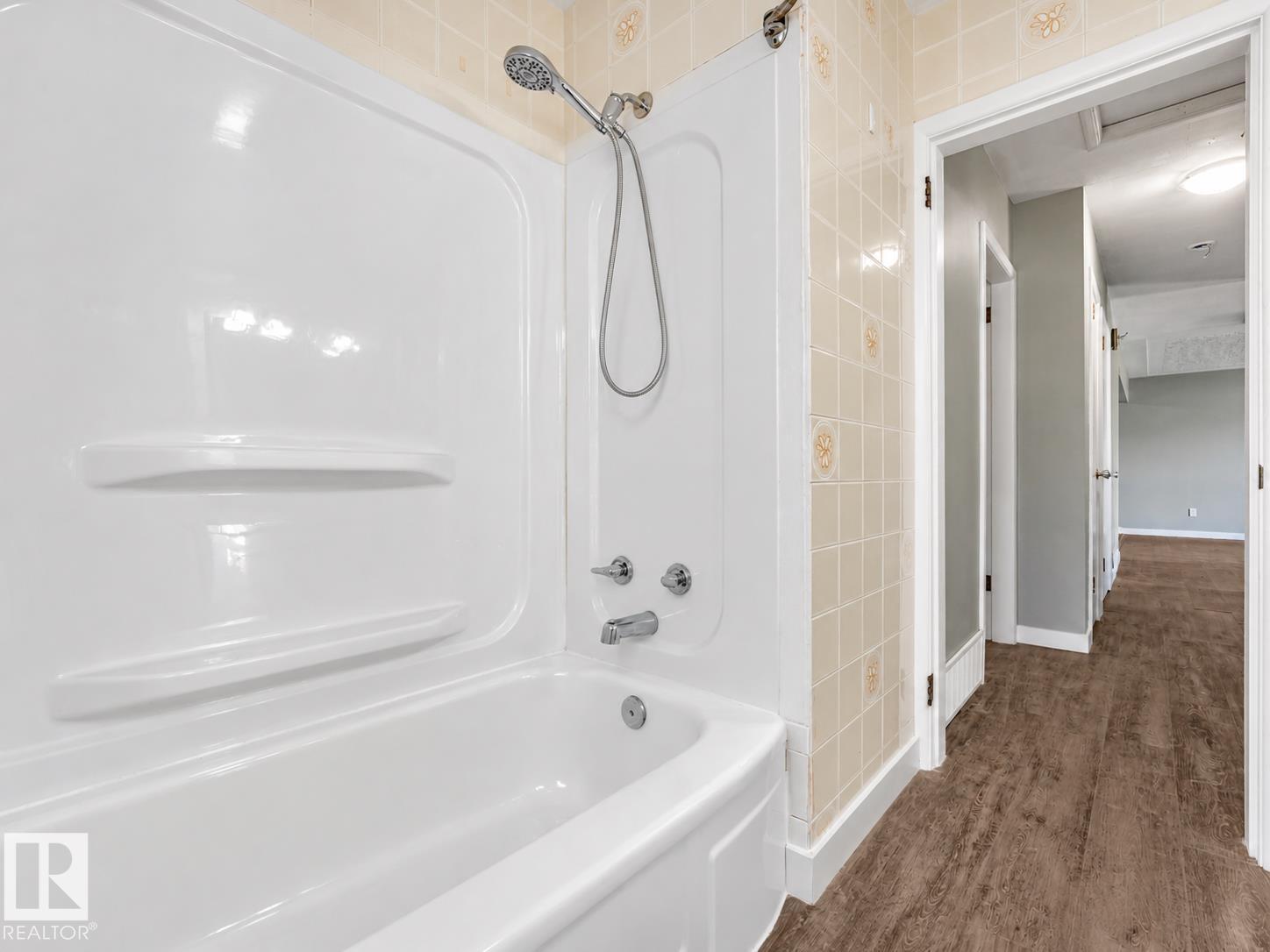 13540 110 ST NW - 18