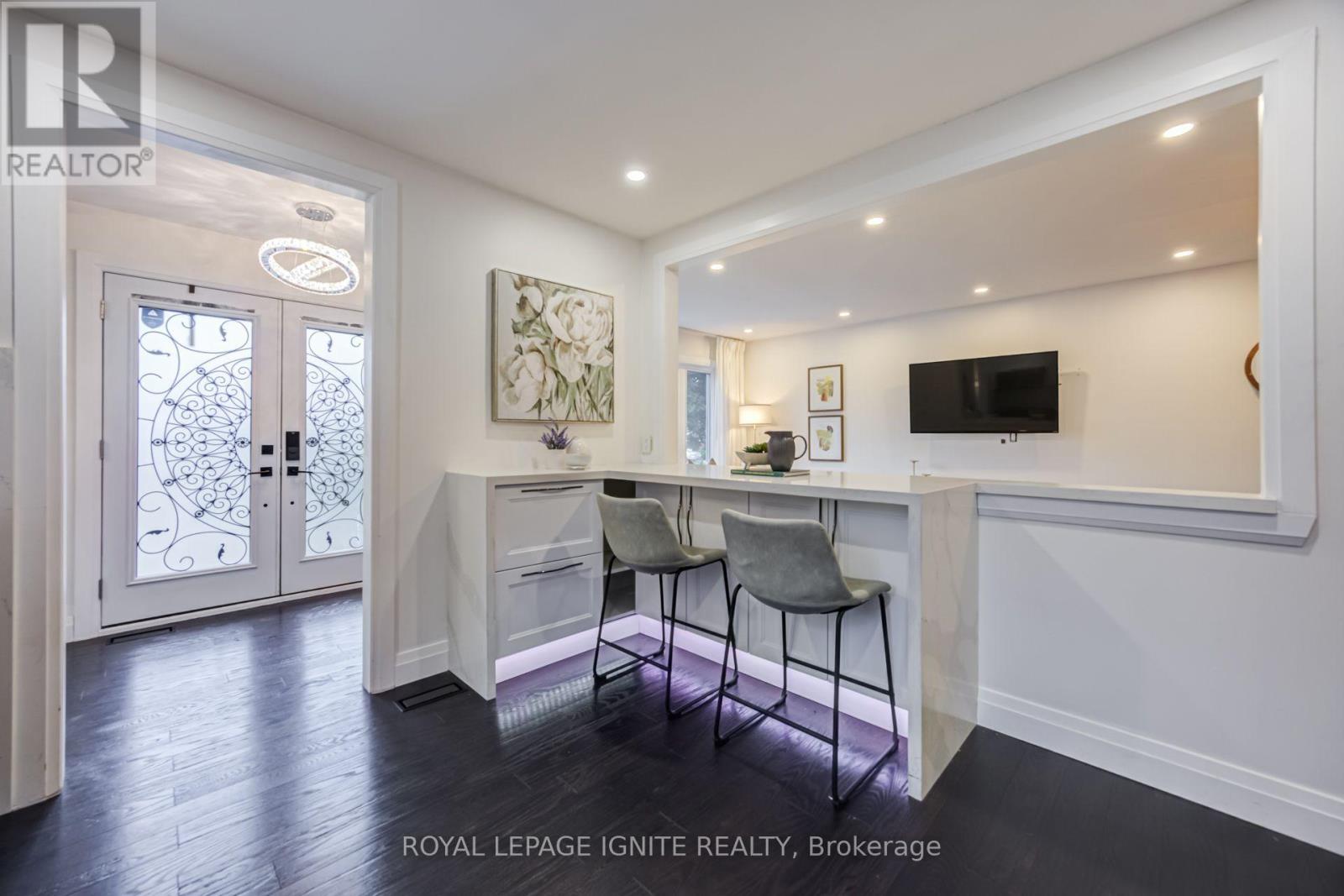 585 GRANDVIEW STREET S - 15