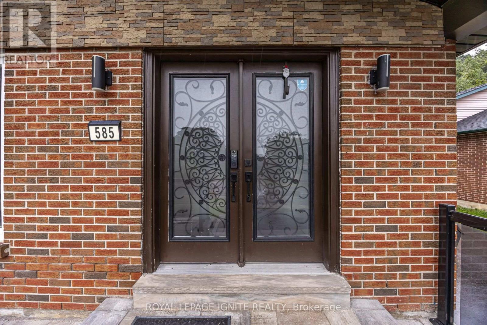 585 GRANDVIEW STREET S - 4
