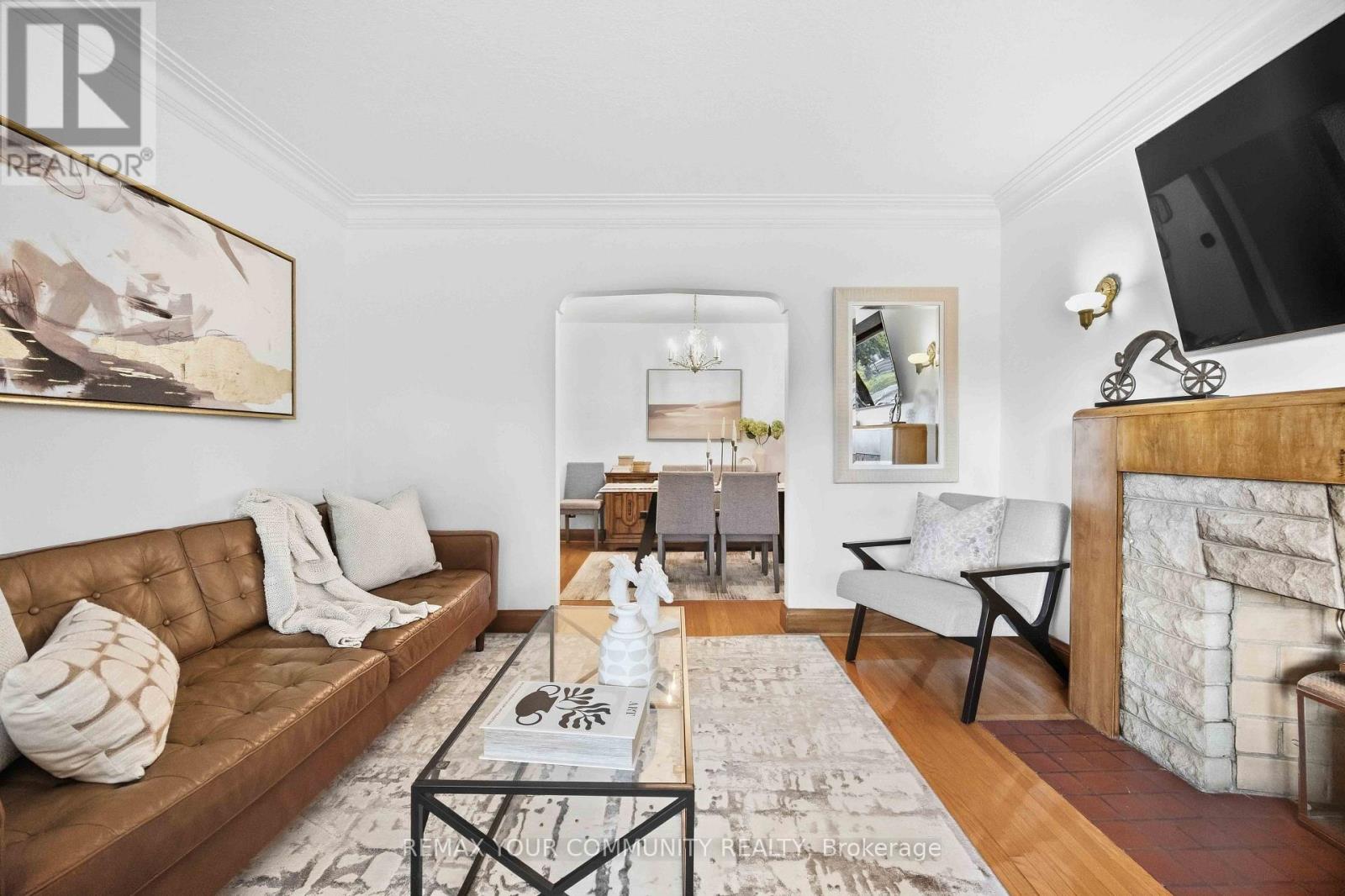 4 CRESTLAND AVENUE - 8