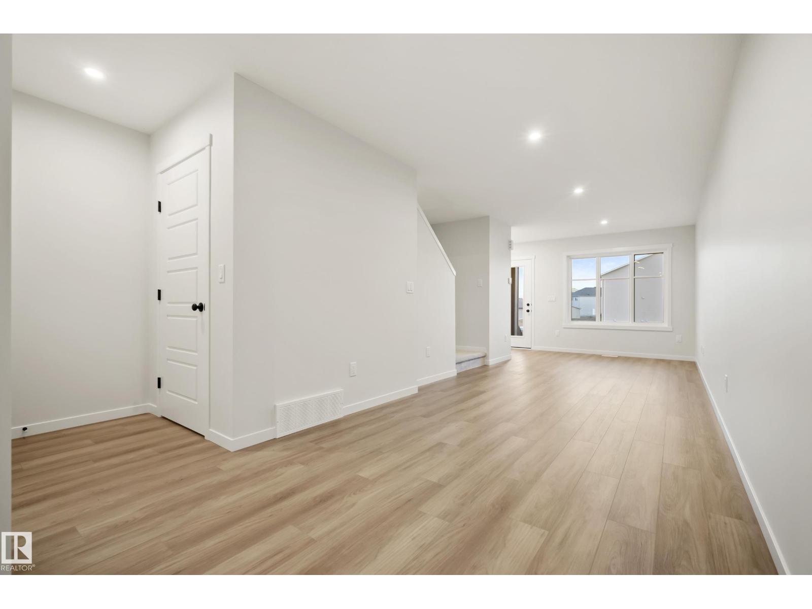 17214 4 Street NW - 9