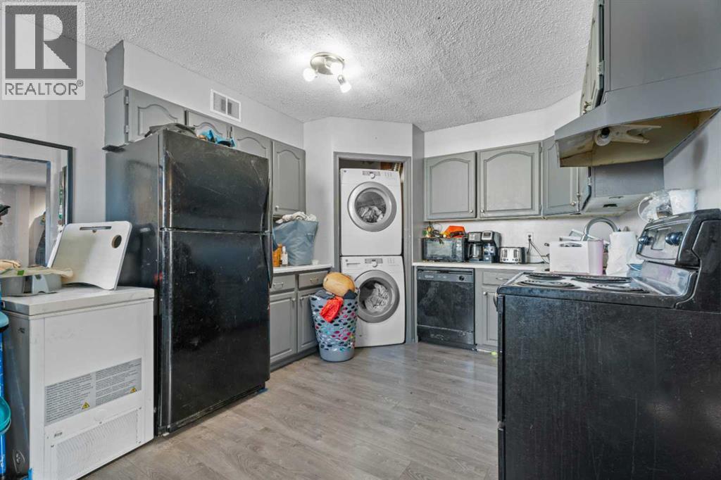 #52 3809 45 Street SW - 12