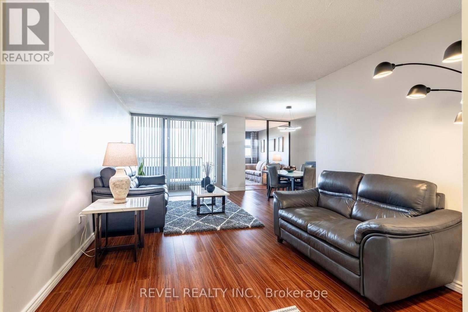 Photo of 2306 - 75 EMMETT AVENUE
