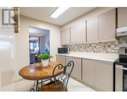 75 Emmett Avenue, Toronto, ON M6M5A7 Photo 17