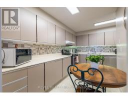 75 Emmett Avenue, Toronto, ON M6M5A7 Photo 18