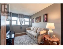 75 Emmett Avenue, Toronto, ON M6M5A7 Photo 23