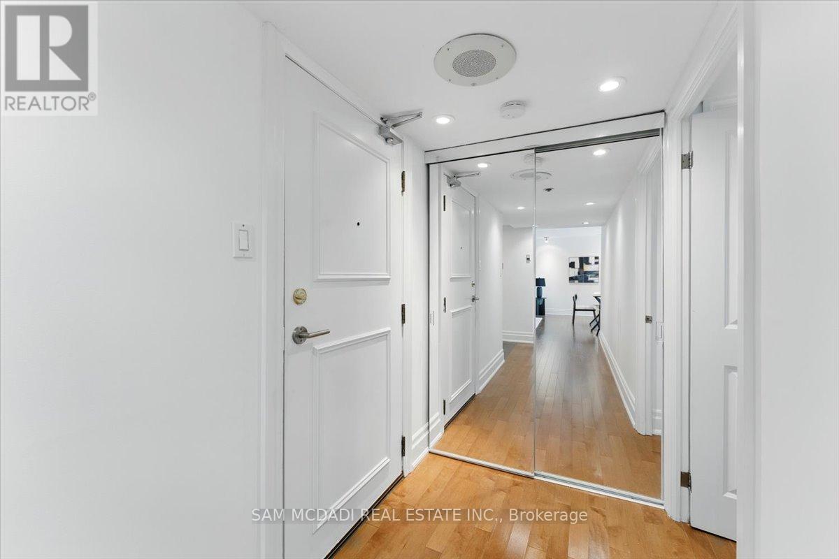 Photo of 1605 - 2045 LAKE SHORE BOULEVARD W