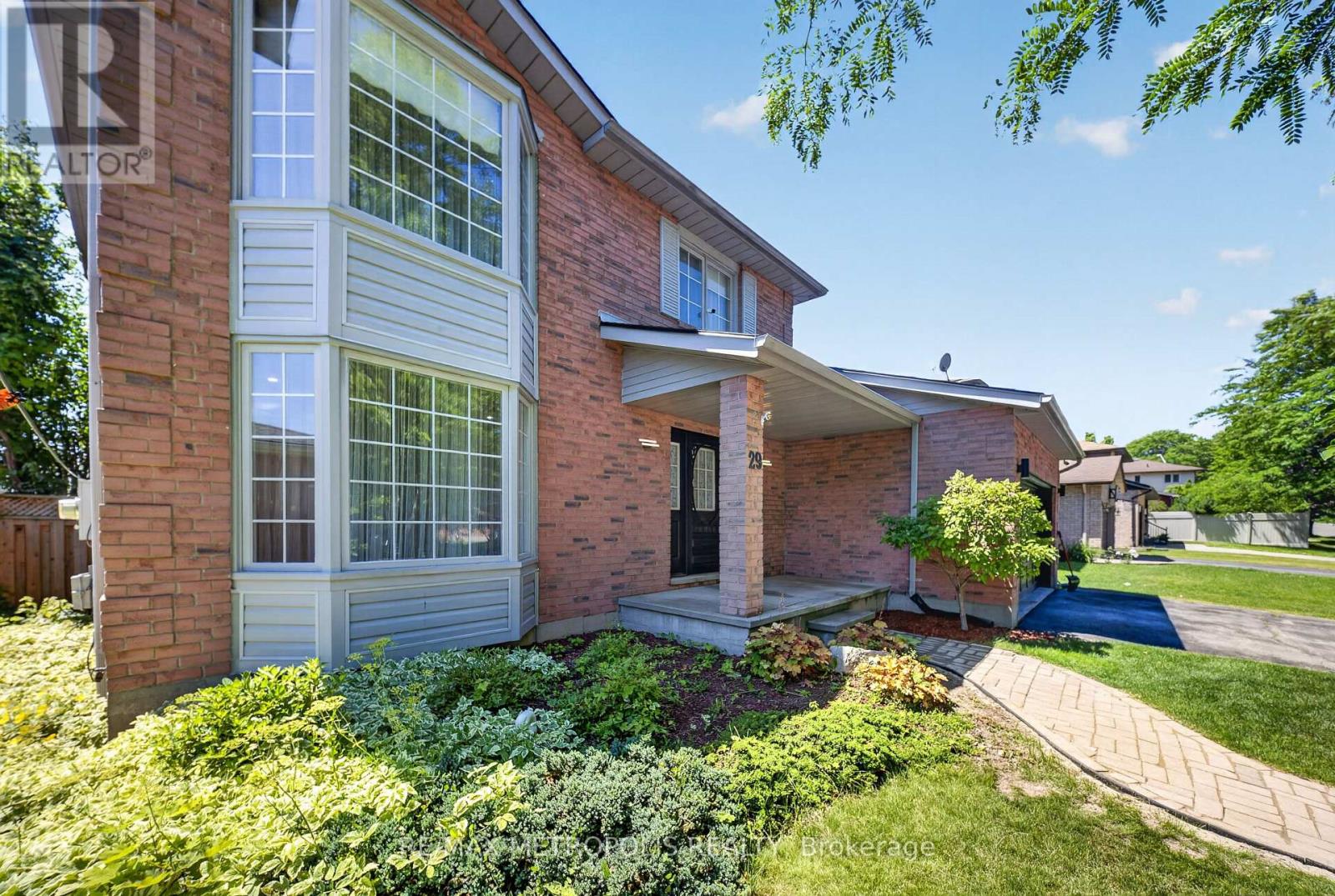 29 WINTER WAY, Brantford — photo 9