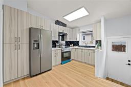 181 Timberwood Trail, Winnipeg, MB R2V3X9 Photo 12