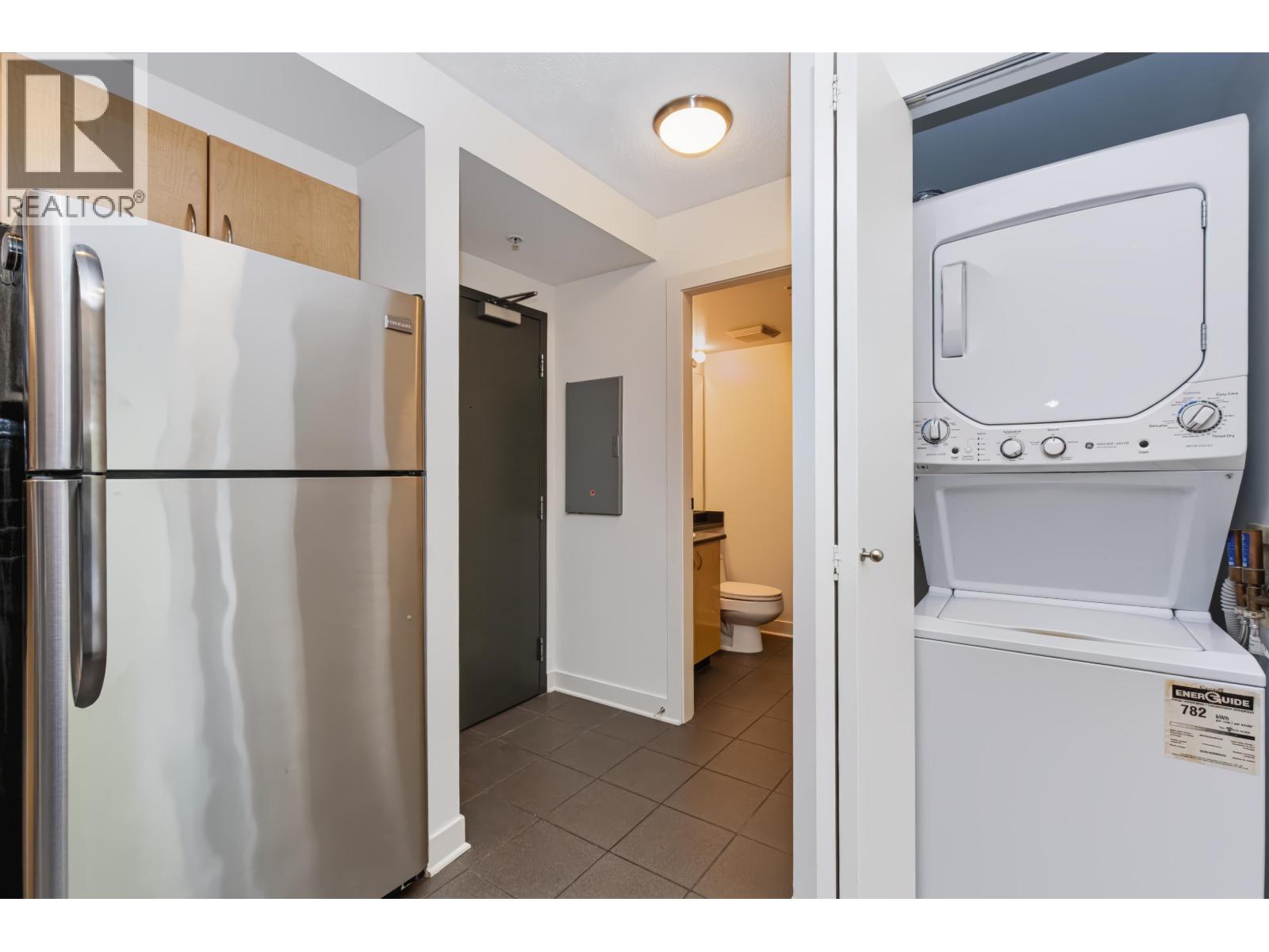 #202 1688 ROBSON Street, Vancouver, British Columbia, V6G1C7, Vancouver, British Columbia — photo 4 of 5