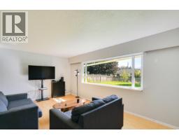 18 Yukon Street, Kitimat, BC V8C1Z2 Photo 8