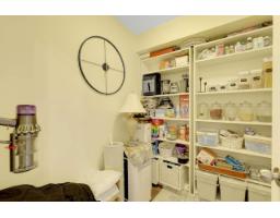 205 14960 102a Avenue, Surrey, BC V3R6A3 Photo 17