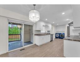 2558 Lakeview Crescent, Abbotsford, BC V2S3A9 Photo 8