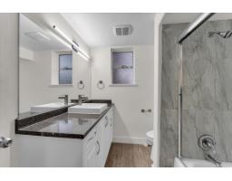 2558 Lakeview Crescent, Abbotsford, BC V2S3A9 Photo 15