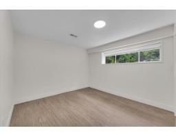 2558 Lakeview Crescent, Abbotsford, BC V2S3A9 Photo 22