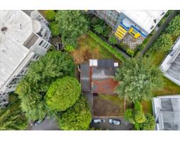 2558 Lakeview Crescent, Abbotsford, BC V2S3A9 Photo 12