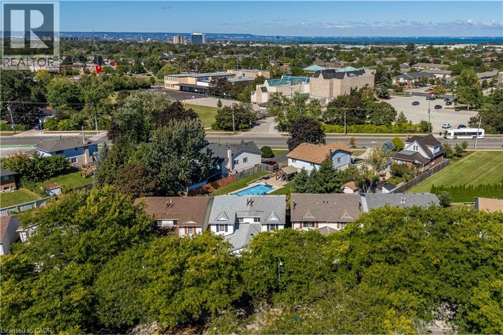 98 MEMORIAL Avenue - 42