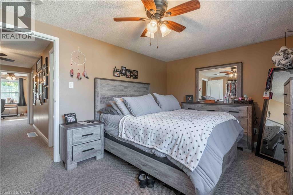 98 MEMORIAL Avenue - 16