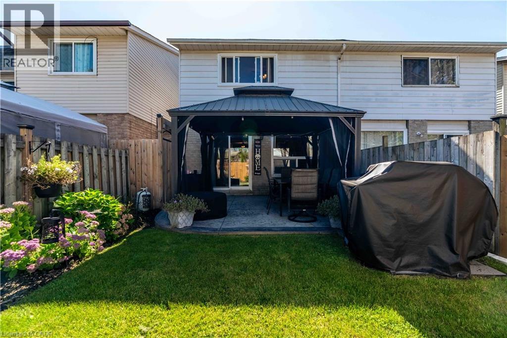 98 MEMORIAL Avenue - Image 34