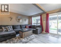 Foyer - 98 Memorial Avenue, Stoney Creek, ON L8G4C7 Photo 13