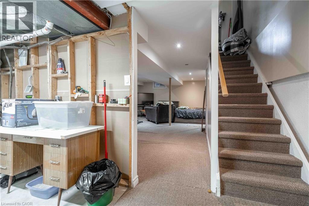 98 MEMORIAL Avenue - 24
