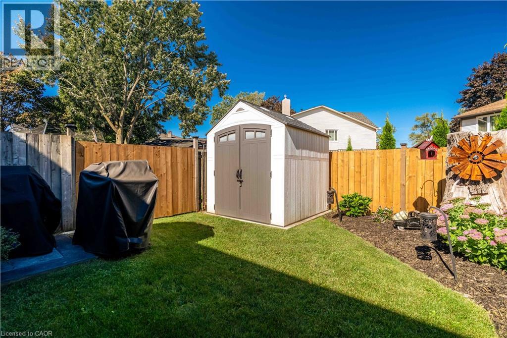 98 MEMORIAL Avenue - 32