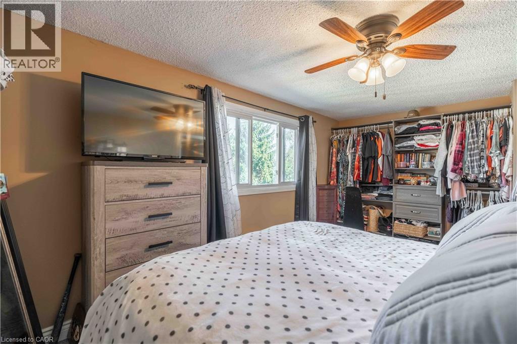 98 MEMORIAL Avenue - 17