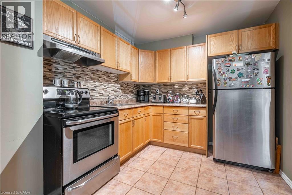 98 MEMORIAL Avenue - 8