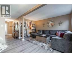 Dining room - 98 Memorial Avenue, Stoney Creek, ON L8G4C7 Photo 11