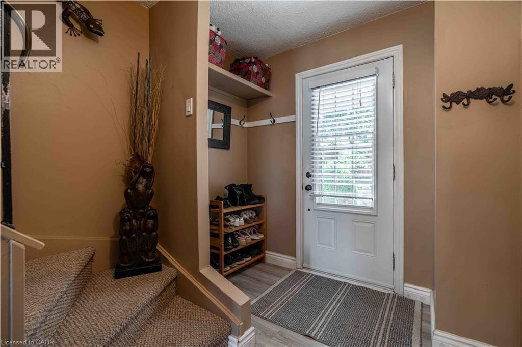98 MEMORIAL Avenue - 5