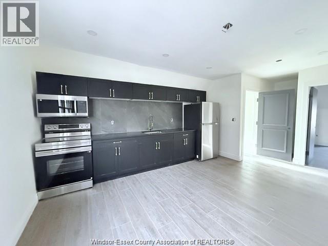 691 OUELLETTE Unit# 201, Windsor — photo 2