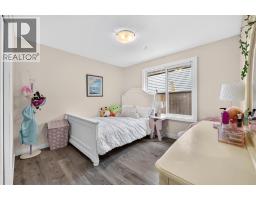 Foyer - 104 Silver Springs Green Nw, Calgary, AB T3B3Y9 Photo 9