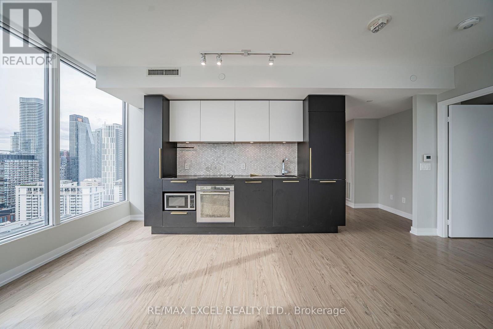 #3203 85 WOOD STREET - 14